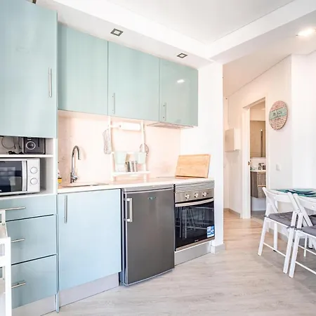 Tiny Dream Портіман