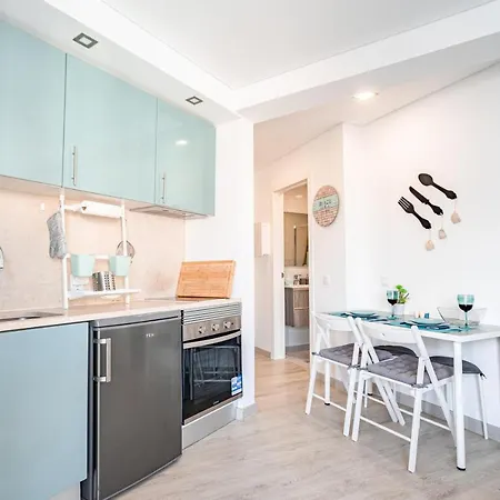 Tiny Dream Апартаменти Портіман